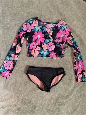 Girls Long-Sleeve Floral Rashguard Three-Piece Swim Set - Pink & Black